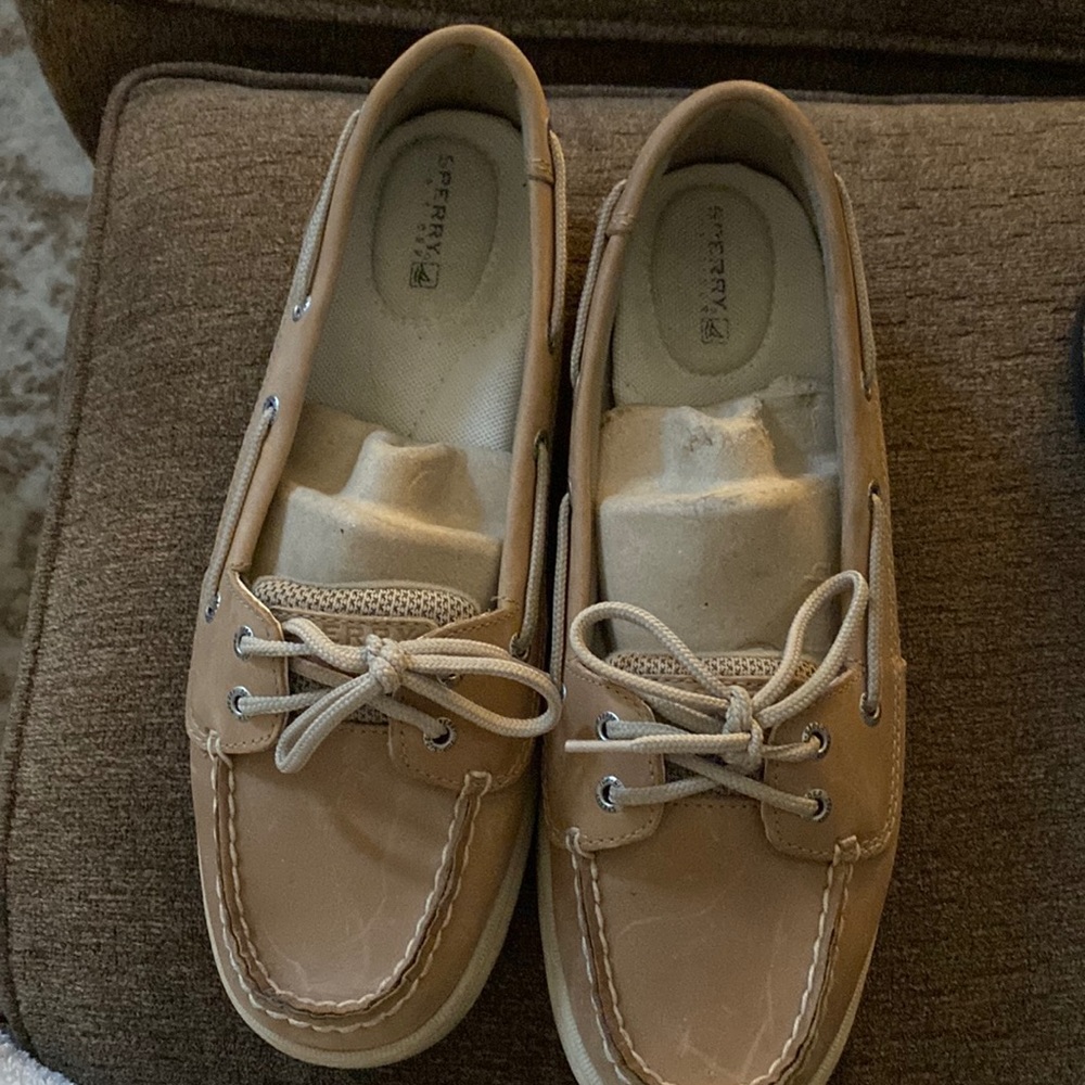 Sperry boat shoes